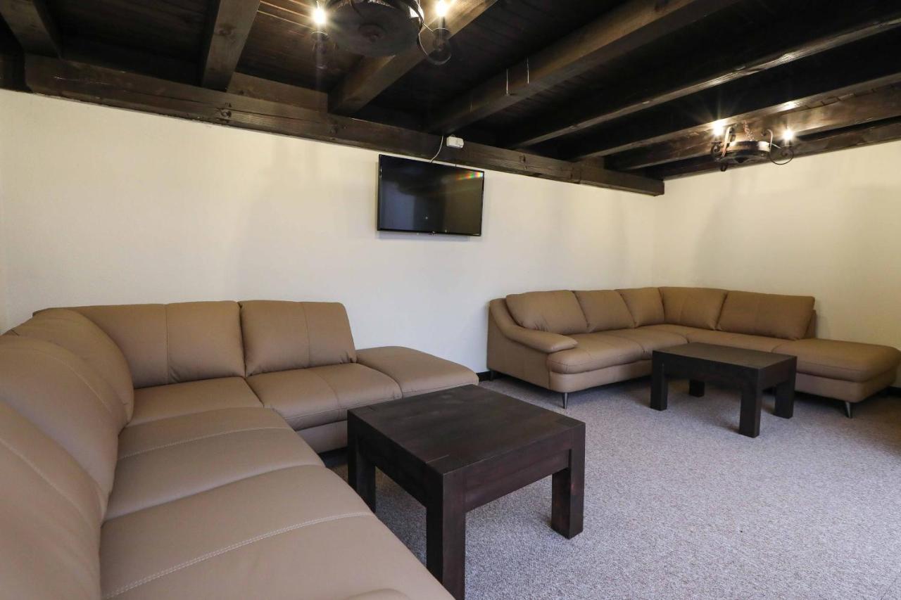 Hotel Leshten Ngoại thất bức ảnh