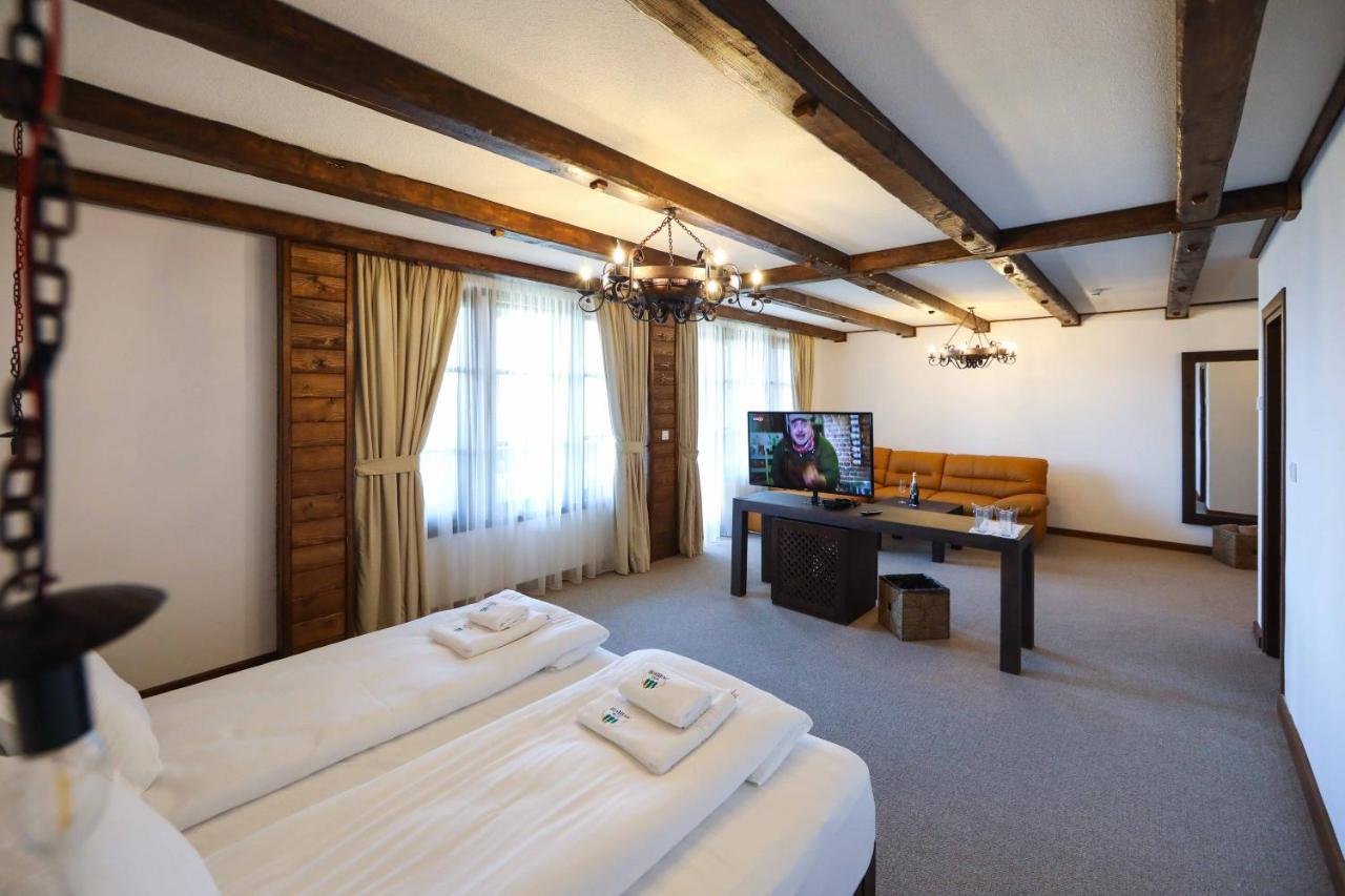 Hotel Leshten Ngoại thất bức ảnh