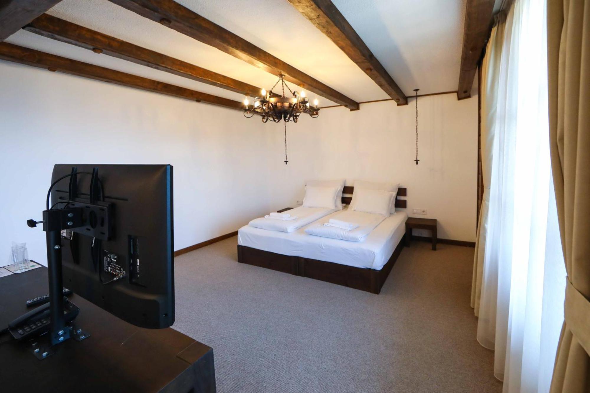 Hotel Leshten Phòng bức ảnh