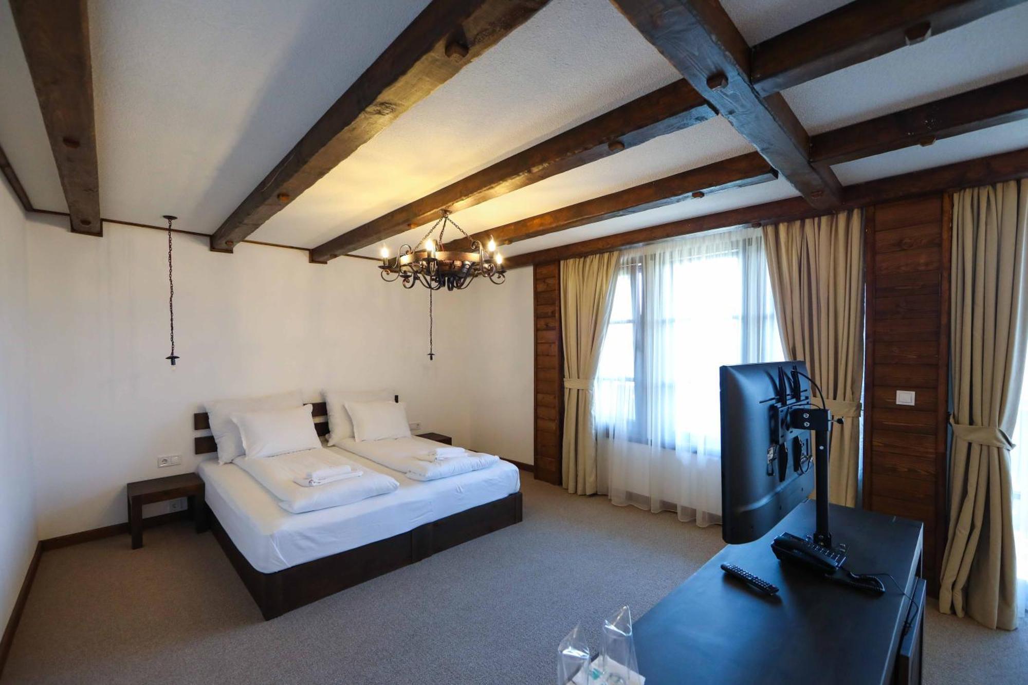 Hotel Leshten Phòng bức ảnh