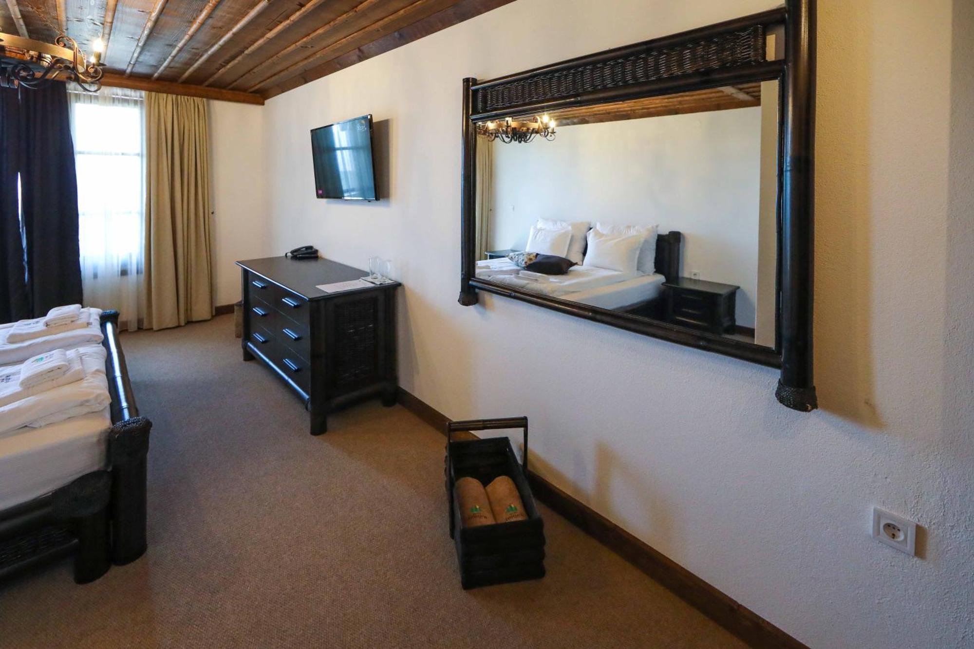 Hotel Leshten Phòng bức ảnh