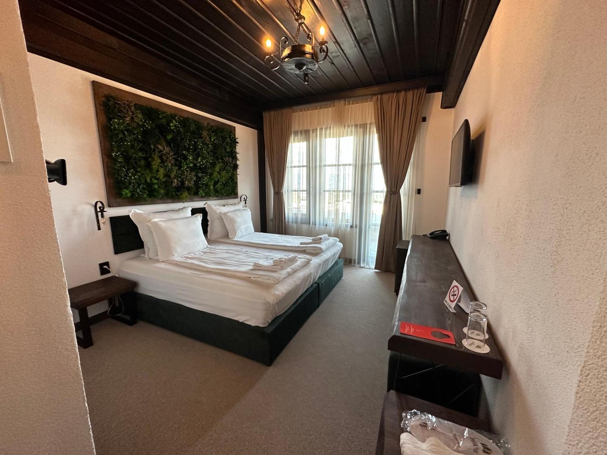 Hotel Leshten Ngoại thất bức ảnh